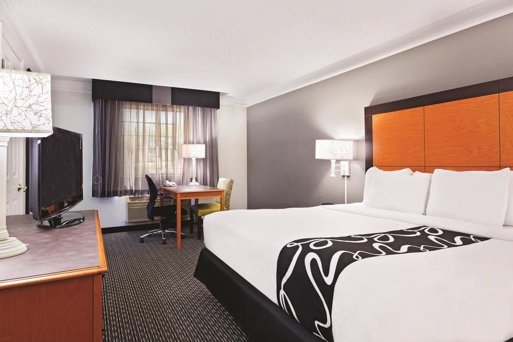 La Quinta Inn By Wyndham Champaign Eksteriør bilde