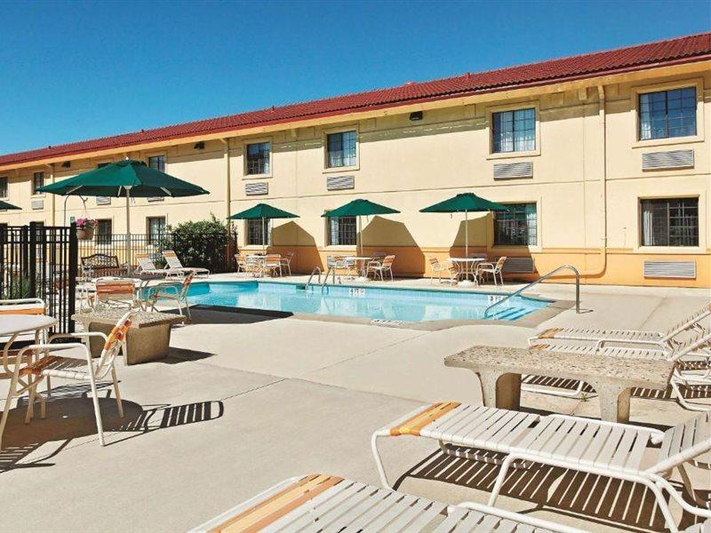 La Quinta Inn By Wyndham Champaign Eksteriør bilde