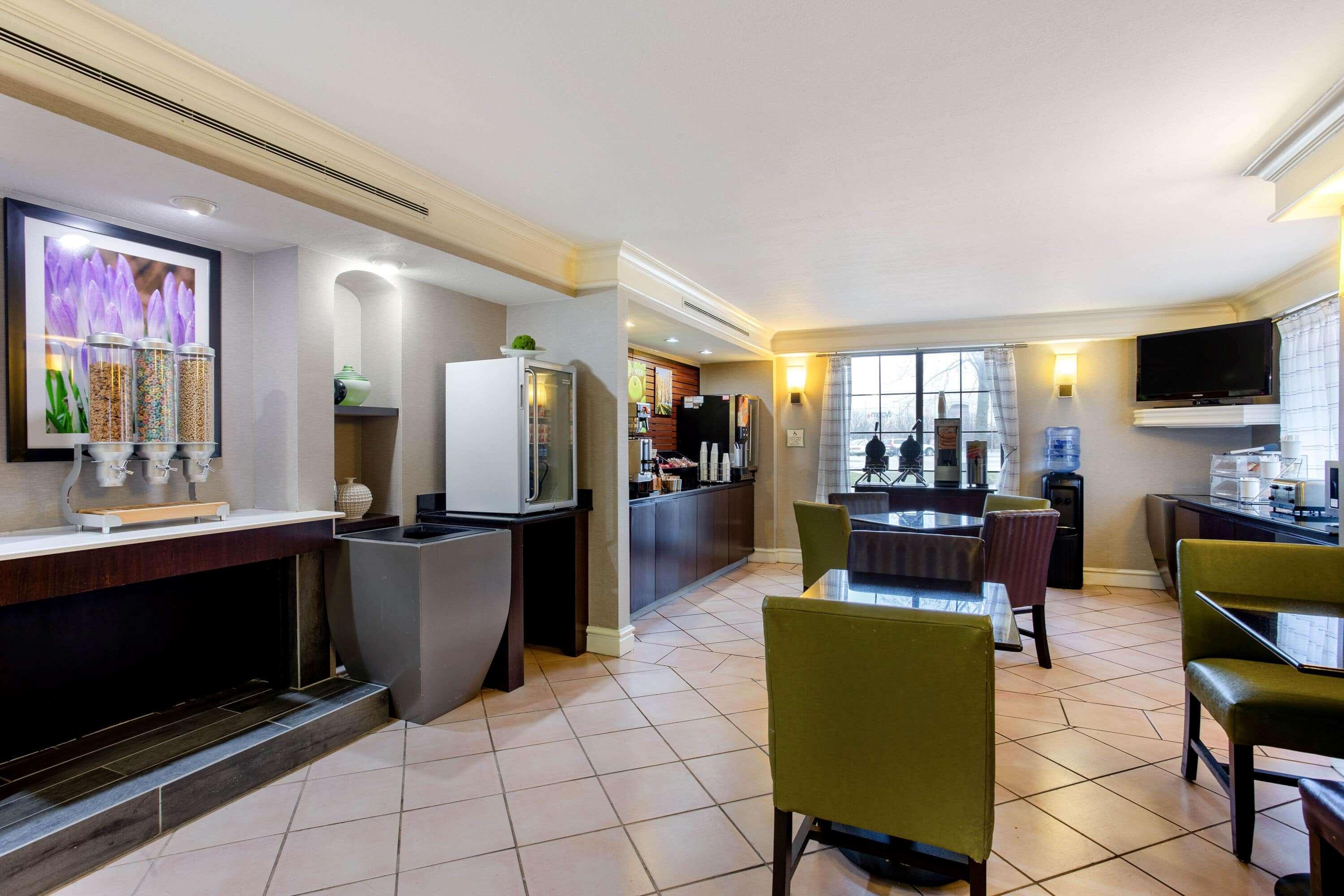 La Quinta Inn By Wyndham Champaign Eksteriør bilde